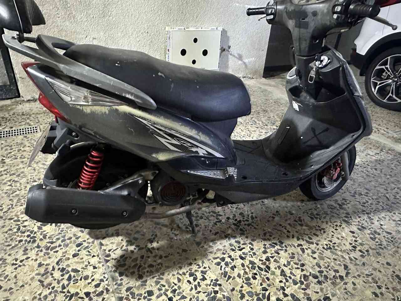 السلام عليكم دراجة ثعلب النضافه مثل مموضحه بل صوره  تشغيله نكره  بكل وقت تجي تاخذهه من البيت شعله معدل خير من الله دراجه كلهه بلادي اي نقص مابيهه السعر 500 مكاني الدوره ابودشير 
***********
