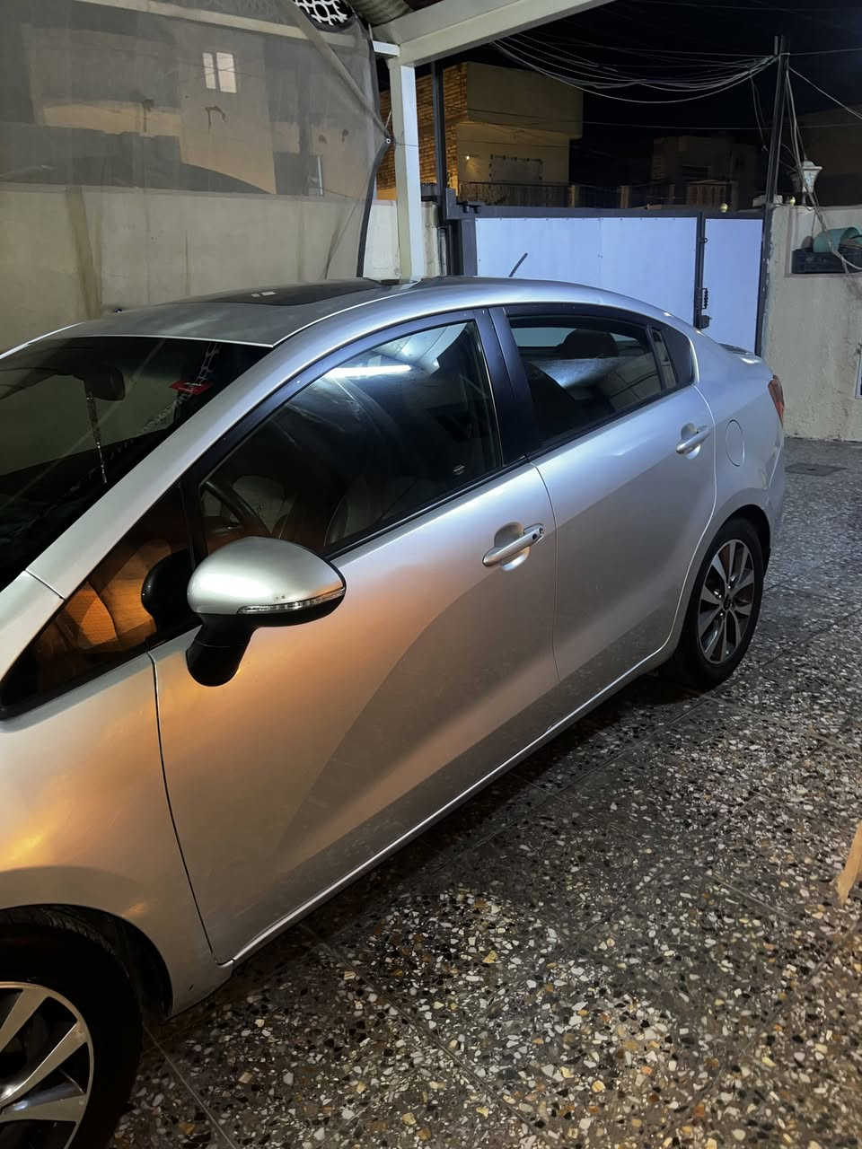 السلام عليكم
كيا ريو 2015 SX امريكي فول مواصفات
مواصفات السيارة
شاشه جبيرة بلادية 🔥
فتحه 🔥
بصمة 🔥
تدفئة كشنات 🔥
لايت زنون 🔥
مري شفط 🔥
مثبت سرعة 🔥
تحكم جهتين 🔥
السيارة ويل حجم 15 🔥
اضائة داخلية جوة الكشنات 🔥
السيارة ماشية 80 الف بعدها زيرو 🔥
السيارة وارد امريكي بيها جاملغ وبنيد مصبوغ من امريكا وبيها بلعراق الدوسه الجوه على كد شبر صبغ 🔥 صور الحادث موجودة يمي 🔥
السيارة رقم بغداد 🔥
للاستفسار أكثر الاتصال على الرقم :***********
