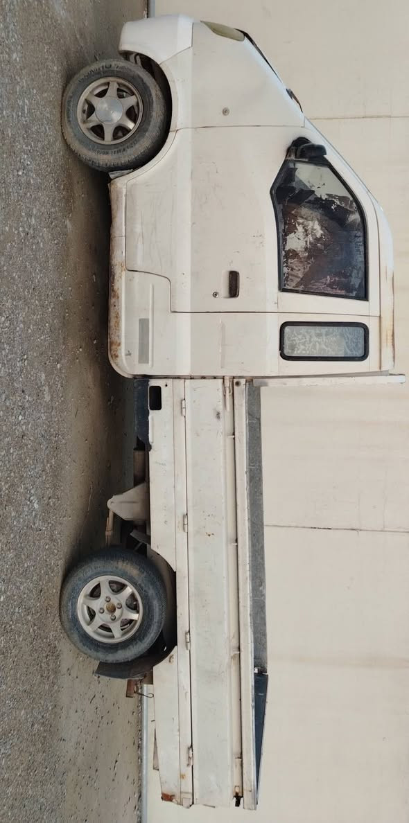 السلام عليكم ورحمة الله
عندي كيه هيفا موديل ٢٠٠٨ كير مكينه تايرات جدد كهربائيات كله جديد مكاني كركوك
للتواصل *********** ابو محمد
