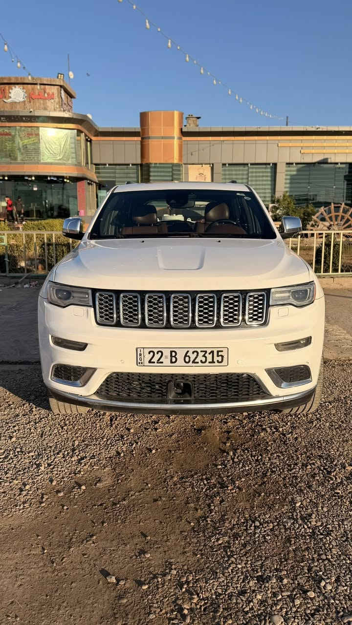 #جيب

#جيب_سومت

#سومت

السلام عليكم 

جيب سومت 2019

* بنوراما

* بصمة

* جكات

* رادارات

* صندوق كهرباء ذكي

* جلد 

* المقاعد تدفئة تبريد 

* اصطفاف ذاتي 

* كرسي خزن 

* ستيرن شفتات

* قيادة ذاتية 

* وبعد بيها هواية مواصفات 

مواصفات السومت معروفة يطول ذكرها 

مكان السيارة الدجيل

رقم اربيل

السعر240

رقم الهاتف***********
