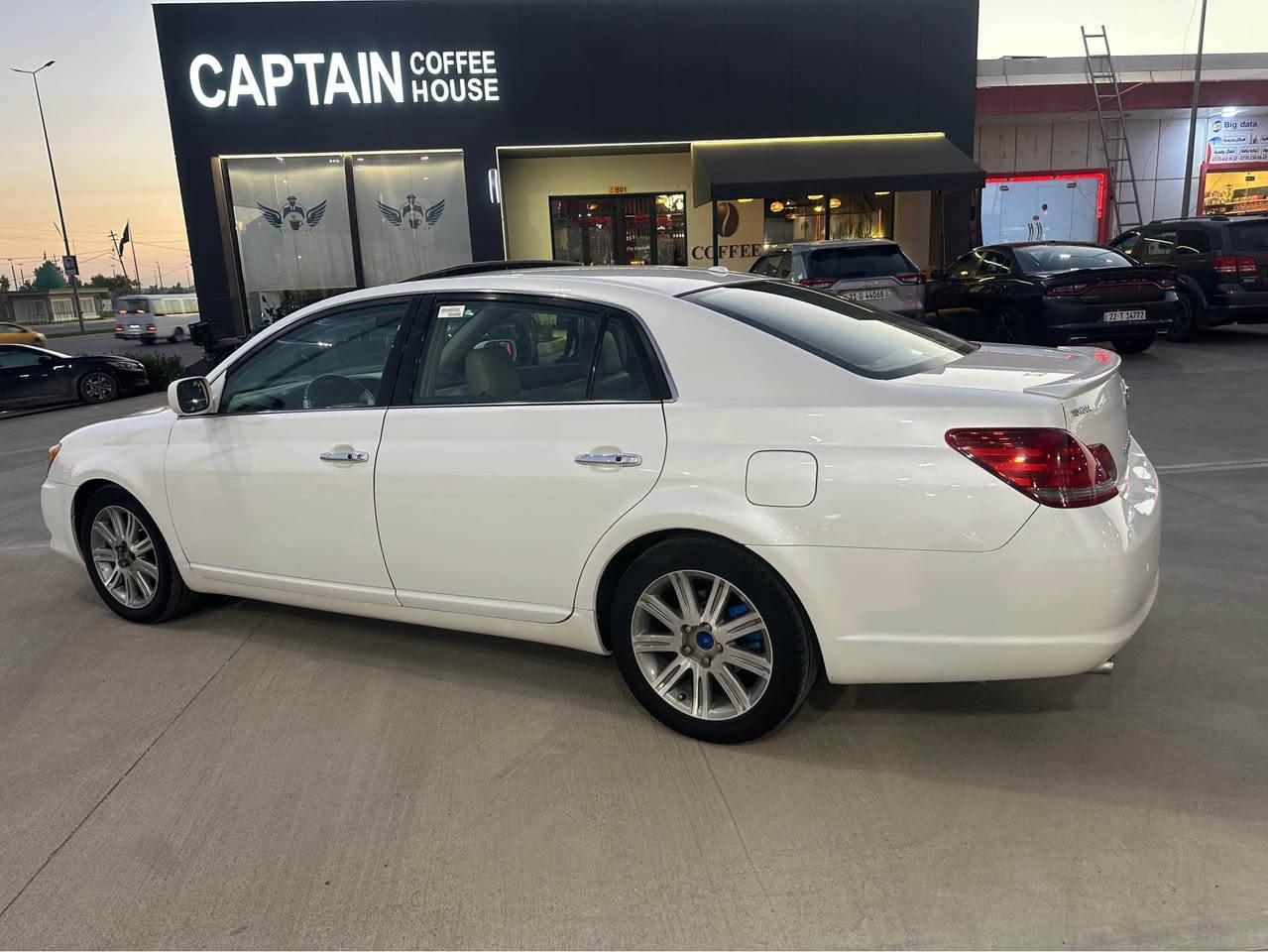 تويويا افلون 
موديل ٢٠٠٩ خليجي 
رقم و سنوية جديد 
فول مواصفات بدون صبغ 
كير محرك شرط  مامفتوح بدون عيب 
سعر ١٣٩
*********** كركوك, العراق
