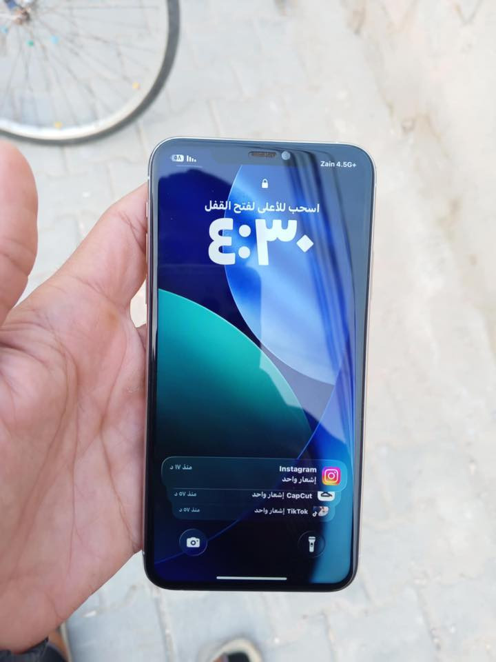 السلام عليكم
آيفون ١١ برو ماكس للبيع أو مراوس بغير جهاز 

ذاكره ٢٥٦ ب١٠٠ مبدله اصليه ومبدل شاشه اصليه مال تفصيخ الجهاز كلش نضيف نموذج M السعر ٣٢٥ وبي مجال ***********
