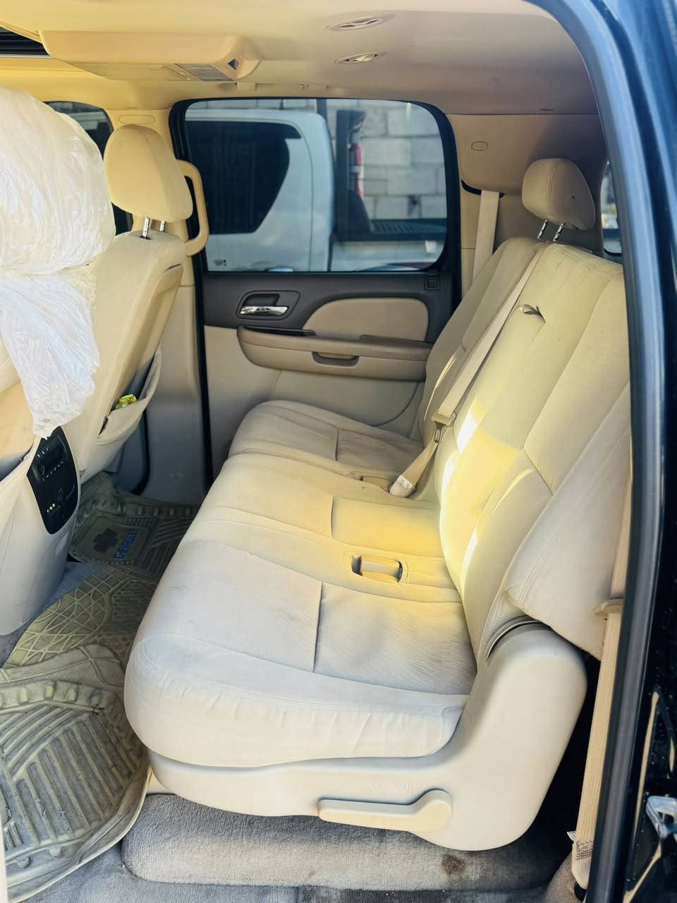 سلام عليكم يوكن طويله مديل 2009 ادوات كفاله كص وضربه وسرقه وانتربول سياره فول مواصفات جديده كلش مكانه بصره رقم هاتف ***********
