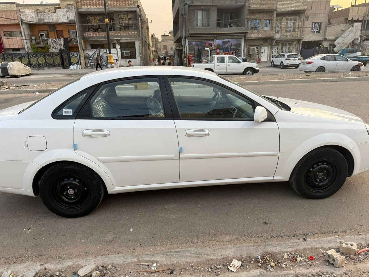 السلام عليكم  موديل 12 بسمي سياره خير من الله جديد جدآ السعر 90 وبيه مجال باقي التفاصيل اتصل على ***********
