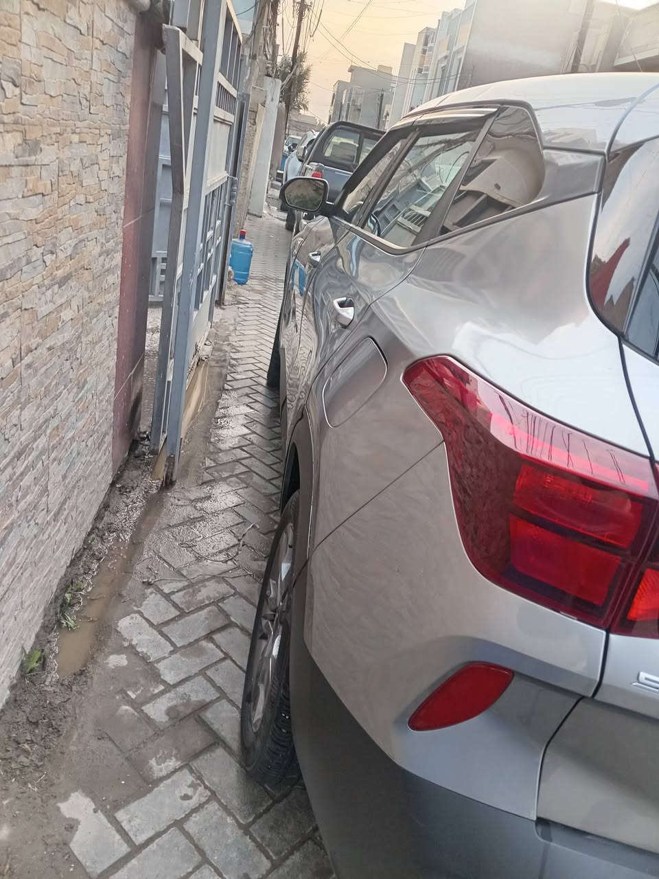 السلام عليكم سلتوس ٢٣ امريكي مكينه ٢٠٠٠ *********** بيع او مراوس بسني ٢٢ ٢٣ ٢١ متواجد بغداد سعره ١٧٠ قابل للتفاوض
