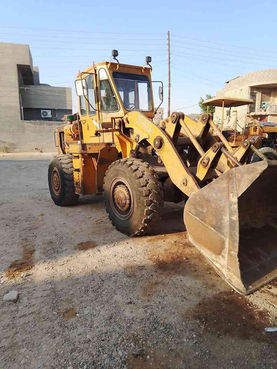 شفل بي موديل 83 رقم بغداد الماني مكان رمادي الاتصال ***********
