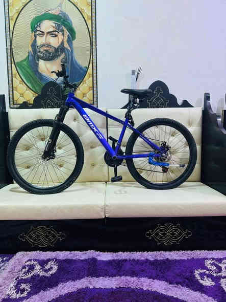 السلام عليكم عندي هاذا البايسكل اشتريته ب 180 والله شاهد ماطالع بي ضامه بل بيت واليوم اطريت ابيعه بل يرضي الله مكاني الزعفرانيه ***********
