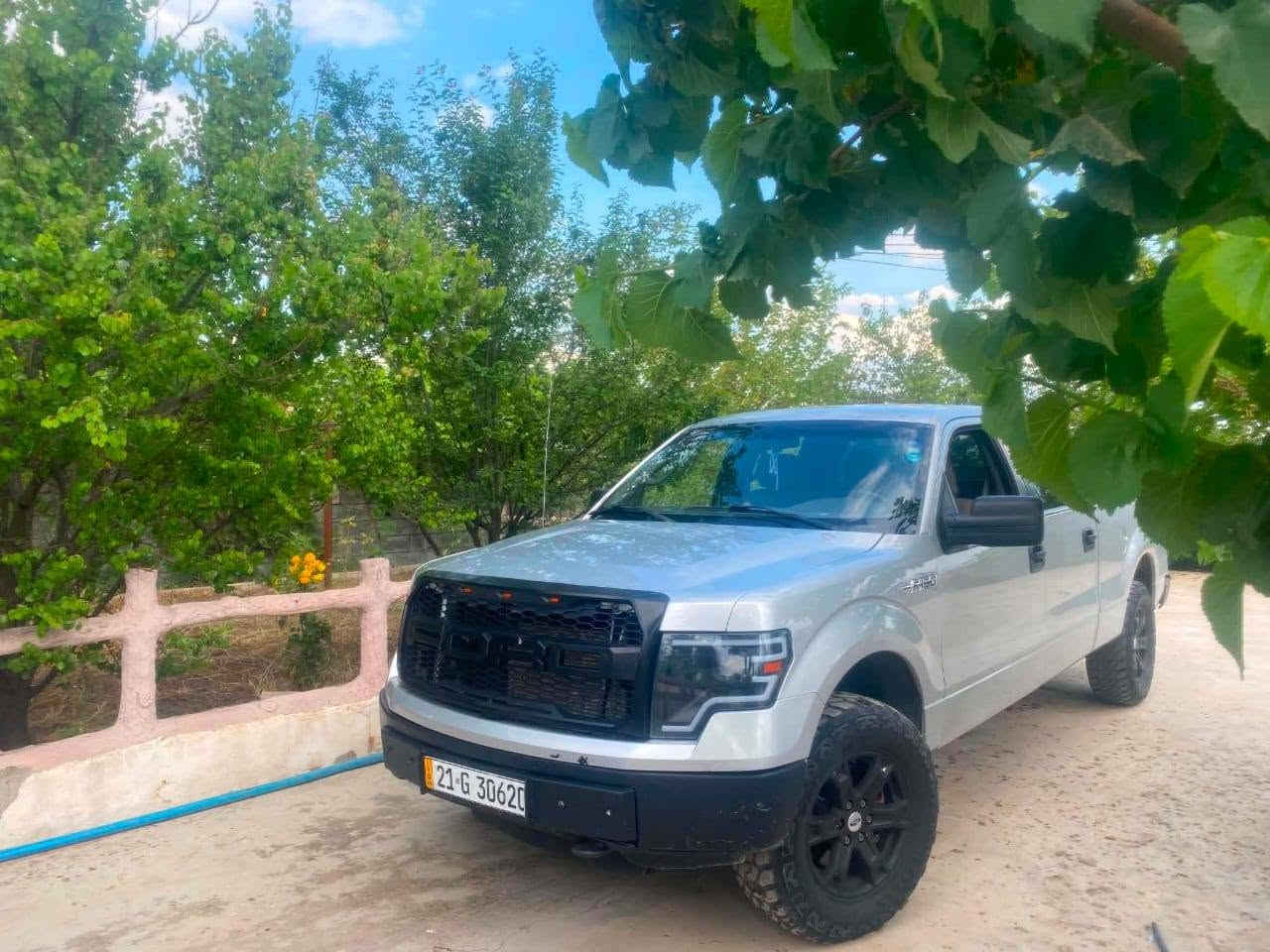 فورد  f150 XLT     2010  محدثة رابتر ٢٠٢٢
بدون صبغ و بدون حادث مكفولة
سنوية جديدة لحد ٢٠٣١ بسمنا
دبل اكسل
شاشة  كاميرة
تشغيل  بصمة و فتح قفل ذكي
محرك ٦ سلندر مرغوب
ماشية ١٦٠ الف  بنسبة للموديل مو هواية
سعر  ١٣٠ و بي مجال 
مكان سليمانية  ،رانية   
مكلف بانشر مامتوجد ع الفيس 
رقم صاحبة  ***********
