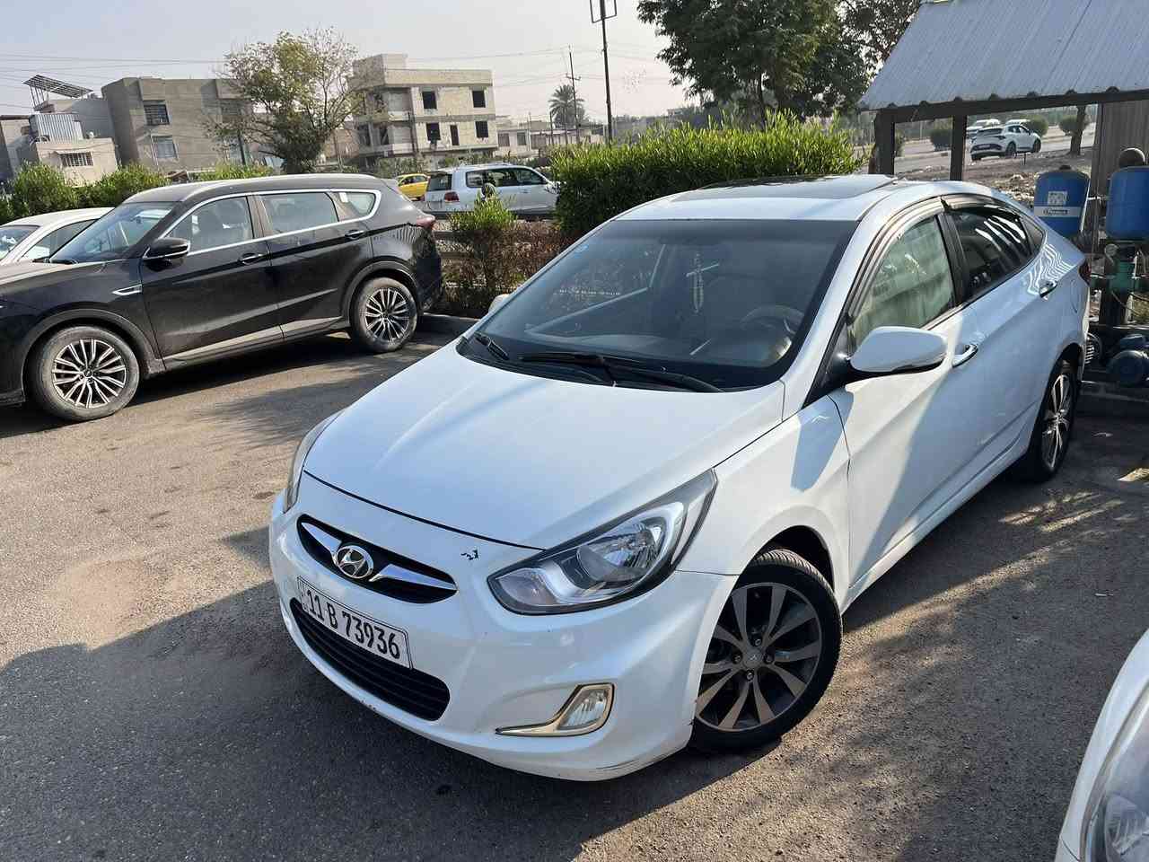 للبيع اكسنت ٢٠١٢ خليجي ل١٦٠٠ فول مواصفات مع فتحه وتحكم ستيرن 
محرك وكاله وكير خير من الله  سياره مصبوغ بيها البنيد الامامي فقط وع لفحص كل شي واضح 
سياره فراغ فوري وهزه جديده ورقم دولي بغداد 
مطلوب ١٠٠$ وبيها مجال بسيط للطيبين 
للتواصل : ***********
