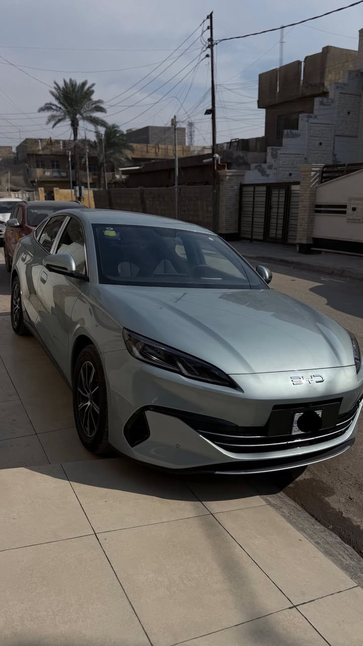 السلام عليكم
للبيع BYD سيل 6 
2025
لون مميز 
ماشية 2400 كيلو فقط بحالة الزيرو 
كارت + بصمه 
تشغيل عن بعد 
داخل اسود شاشة كبيره قلابه
ملحقاتها كامله  
بدون بانوراما 
رقم بغداد  
سعرها 24 مليون و 500 وبيها مجال للشراي 

*********** للاستفسار
