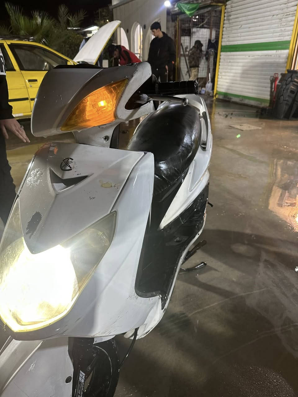 سكنس فحل كامله مابيها اي نقص امانه الله دراجه مرتبه اديرلها دهن نباتي وبنزين محسن بس ما عرف بيهن يحتاجلها ترتيب شويه تايرات جدد البارحه بدلتهن نوعهن باكستاني احسن شي اخذتها ب700 واريد ابيعها ب550 مكاني الزعفرانيه رقمي ***********
