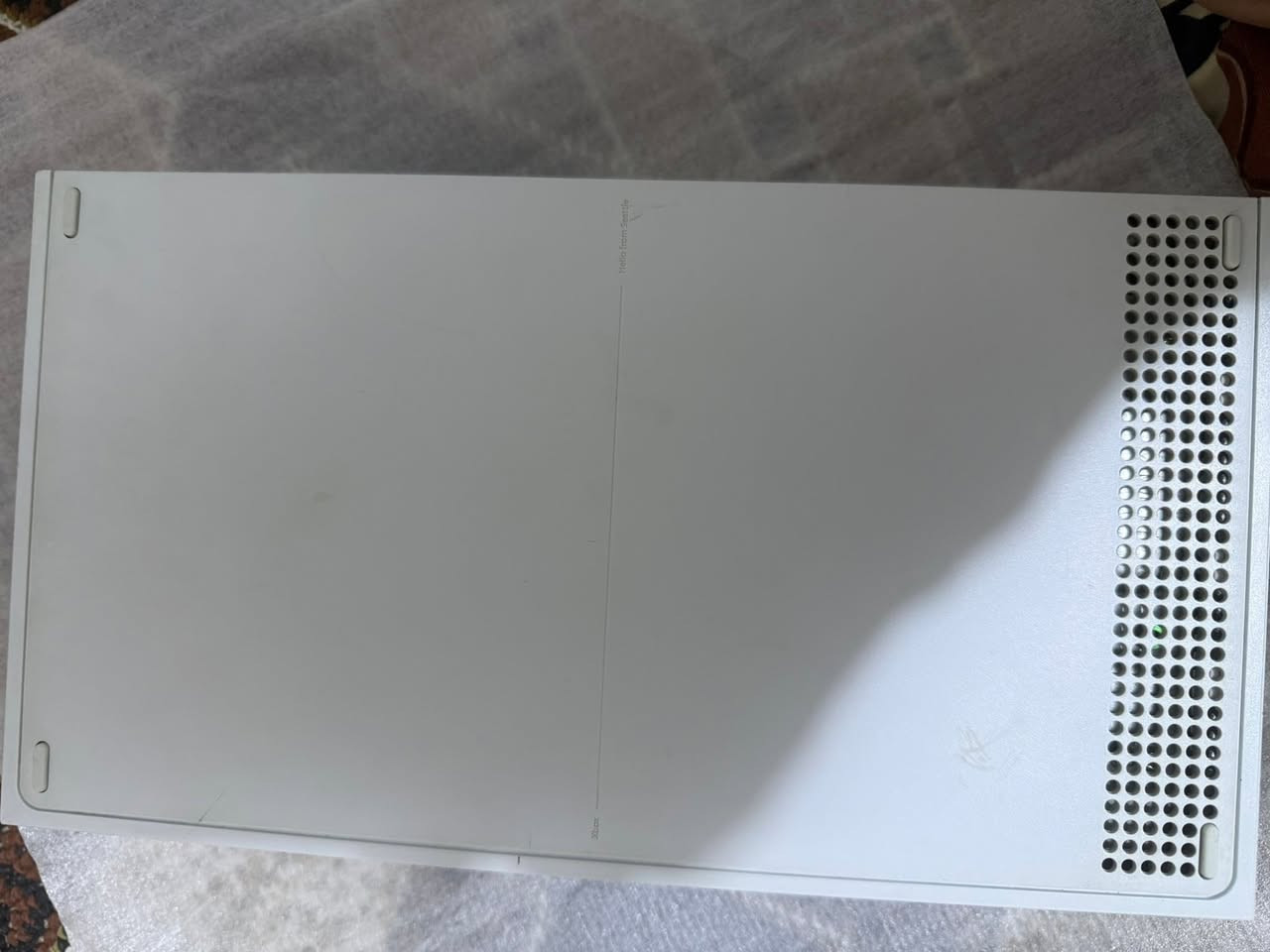السلام عليكم 
اخوان xbox series s للبيع السعر 400 قفل 
ملحقات كامله من جويستك اصلي الى كيبل HDMI الى كيبل الطاقه الجهاز اخر جيل واخر اصدار الشاشه مع الجهاز ما ابيع مفرد الياخذ الجهاز الشاشه وياه مجانيه 
مواصفات الشاشه 
من شركة gameon 
وحجم الشاشه 24 بوصه 
تردد الشاشه 120Hz
التواصل على الخاص مكاني ميسان العماره


**إذا كنت صاحب هذا الإعلان وتريد حذفه لأي سبب، رجاءا أرسل رسالة إلى الدعم الفني**