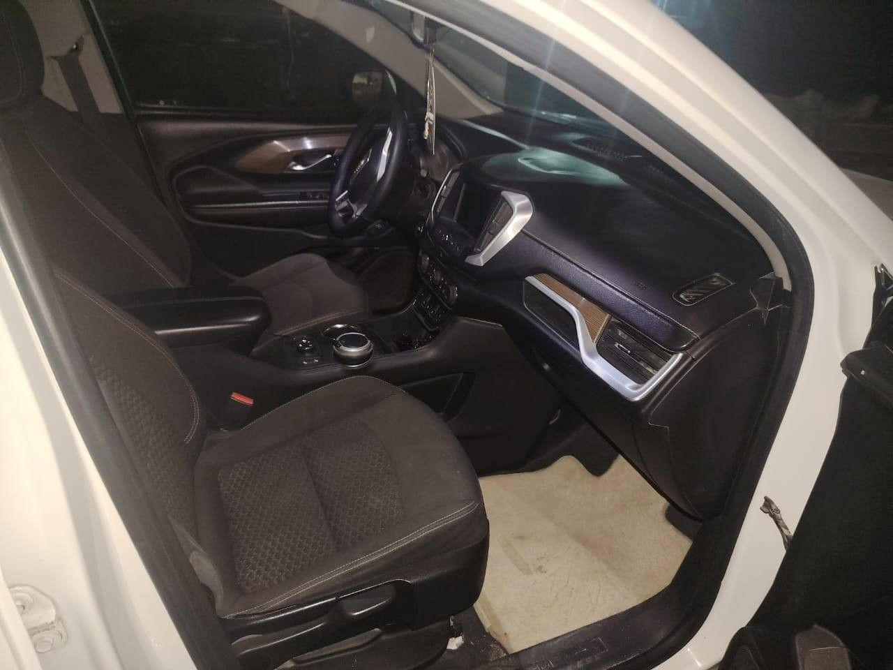 سياره تيران جمسي موديل ٢٠١٩ مضروبه وضربتها موجوده بالصوره لوحتها كربلاء بااسمي تحول ثاني يوم السعر ١٣٥ وبيها مجال الاتصال ***********
