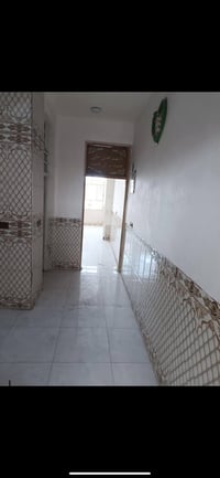 بيت للايجار • خلف مستشفى الكفيل • غرفتين