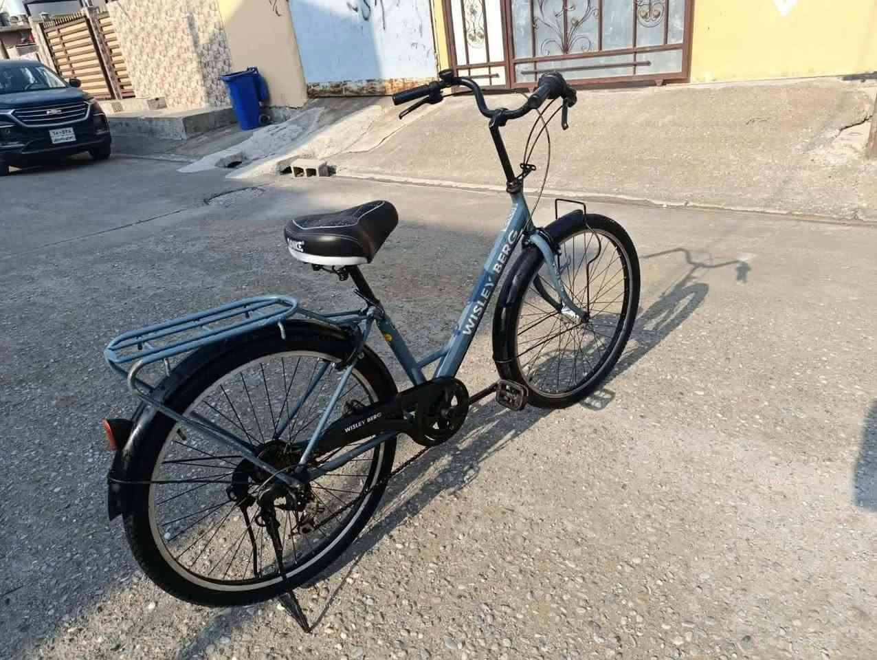 حجم26 اوزان
🚲 للبيع دراجة WISLEY BERG الأصلية يابانية 🇯🇵🚲
6 كير 
سعره١٣٠ مكاني ناحية تازة


**إذا كنت صاحب هذا الإعلان وتريد حذفه لأي سبب، رجاءا أرسل رسالة إلى الدعم الفني**