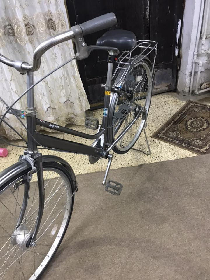 السلام عليكم بايسكل لبيع نضيف حيل
ومستعجل على بيعتو والسعر١١٥ وعنوان موصل 
والرقم *********** وبي مجال
