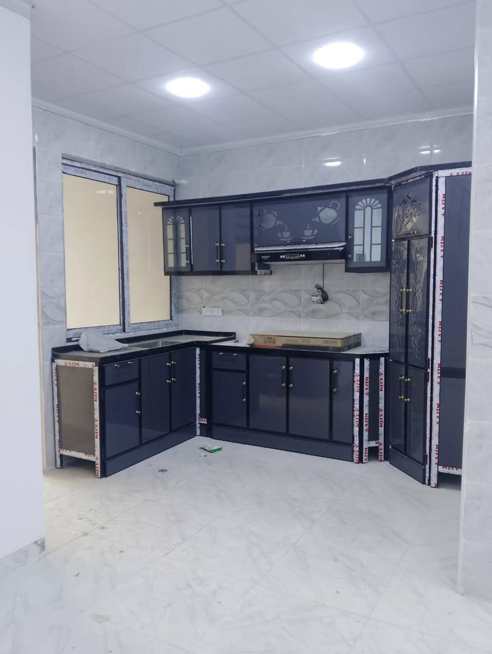 دارين للبيع 104متر واجها 6ونص فول مواصفات صفر جديد قاطين موقع راقي قادسيه ثانيه خلف غسل حجي سعر 130مليون استفسار ***********مراجعه مكتب أمل شارع حسابات قرب صيدليه سيماء
