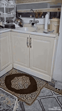 كوانتر مستعمل الداخل المنيوم والبيبان خشب مع طباخ والساحبة والبردة الق...