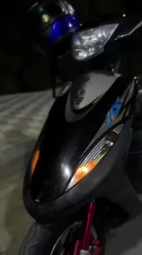 سلام عليكم 
ماكس عدلةة للبيع او مراوس بنامه 
دراجه جديدة صالها سبوعين منخذتها رمبة بعدهي عسحك


**إذا كنت صاحب هذا الإعلان وتريد حذفه لأي سبب، رجاءا أرسل رسالة إلى الدعم الفني**