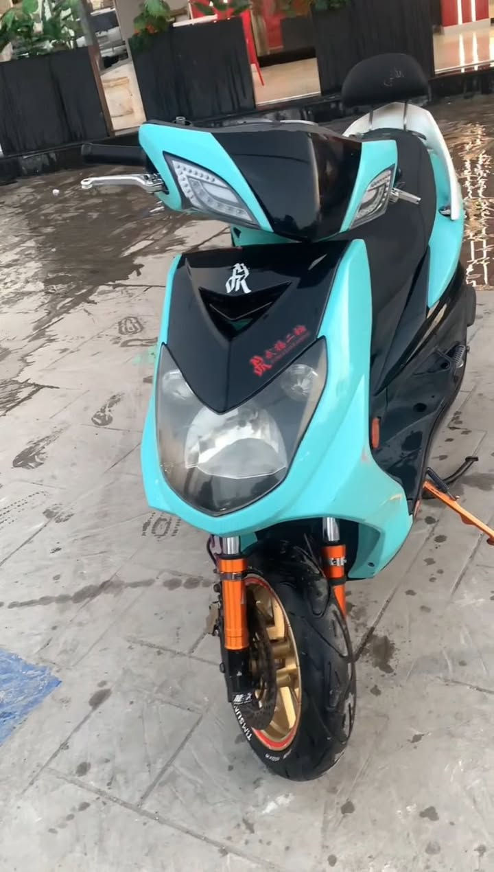 سلام عليكم دراجه للبيع بيه غراض حلوه  صدر  مشمشي عقل رياضي ار سي ويل امامي رياضي  يدات برك رياضي كور بصمه مكينه 59. دسك رياضي لون وردي ‪0772 389 4637‬
