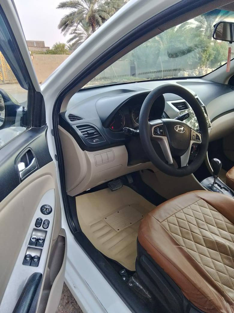 السلام عليكم
اكسنت موديل 2016 

محرك ١٦٠٠ مامفتوح كفاله عامه من كولشي

سياره جديده بمعنه الكلمه جديد ابيع

رقم بابل بسمي تحويل ثاني يوم 
مكان السياره بابل 

الاستفسار ع رقم ***********
***********
