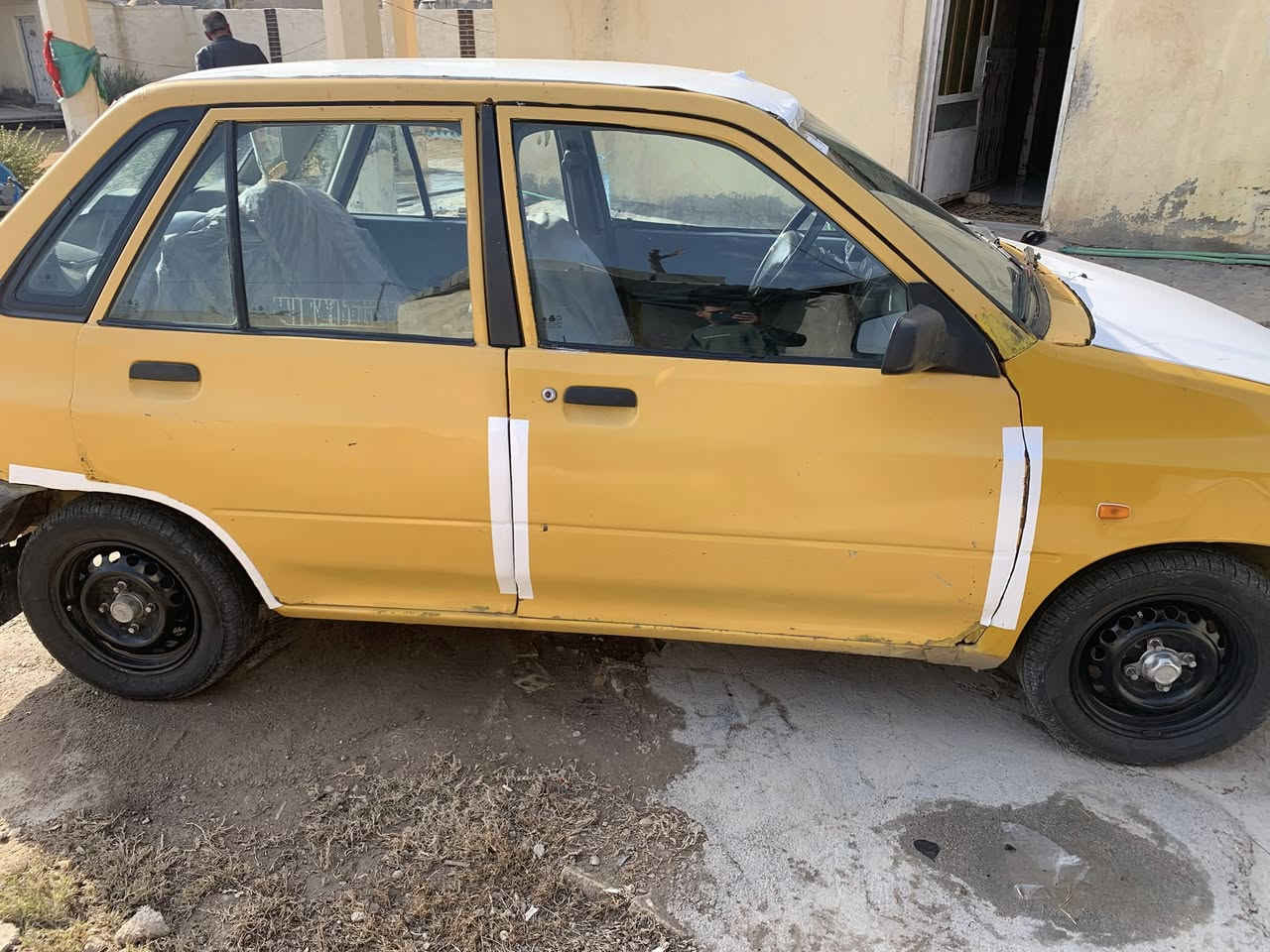 السلام عليكم اخوان سيارة سايبة للبيع موديل 2011    السنوية  2026 الراغب بلشراء العنوان واسط قضاء الصويرة للاستفسار اتصل ***********
