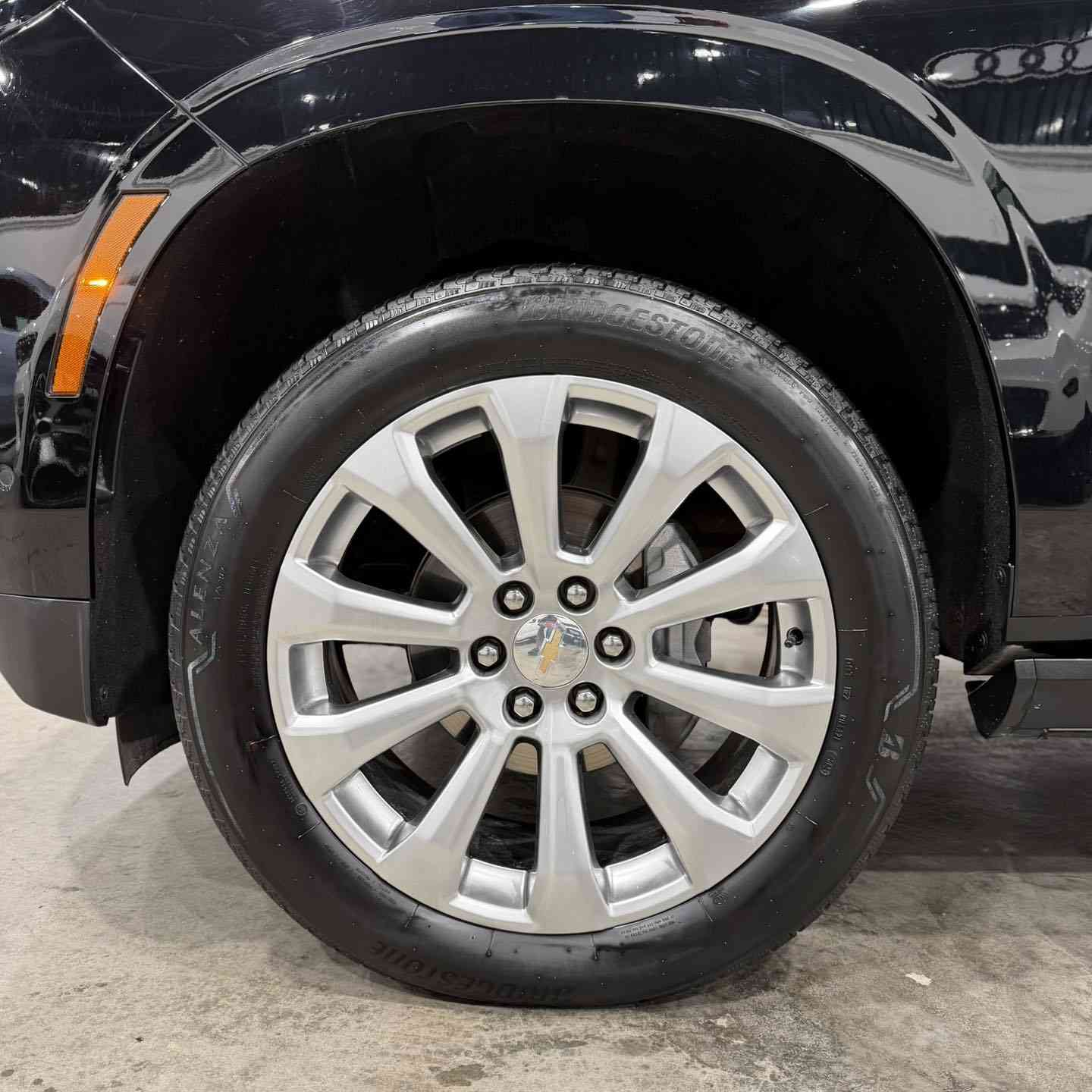 �🔥 تاهو 2025 فئة برايمر – الفخامة الأمريكية بأحدث موديل!

✨ وكالة منصور
✨ ماشية فقط 23,000 كم
✨ فئة برايمر أعلى تجهيز
✨ شاشة كبيرة + أنظمة أمان متطورة
✨ داخلية فاخرة ومساحات عائلية مريحة
✨ أداء قوي وثبات عالي بالطريق

سيارة تجمع الهيبة، الراحة، والقوة… فرصة ذهبية للي يريد موديل حديث بسعر مميز 💎

📍 متوفرة لدى شركة علي الشيباني لتجارة السيارات
بغداد – الكاظمية – جكوك قرب مرور الكاظمية
📞 ***********-***********

#تاهو2025 #برايمر #وكالة_منصور #علي_الشيباني #سيارات_بغداد �
