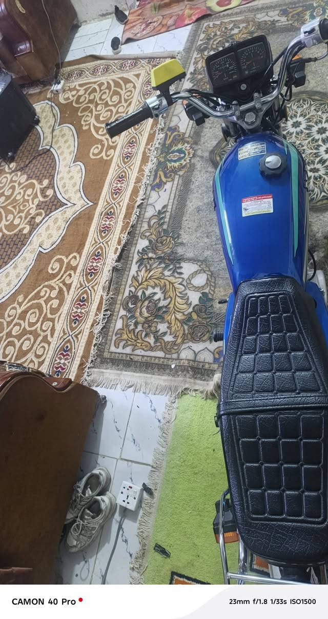 سلام عليكم اربعه للبيع سكنر  2025 دراجه حلوه ونشطه وشلعه ومعدل وخير من لله صبانه محد ماد عليها  السعر 750 وبيها مجال قليل حك جيه الرقم ***********
