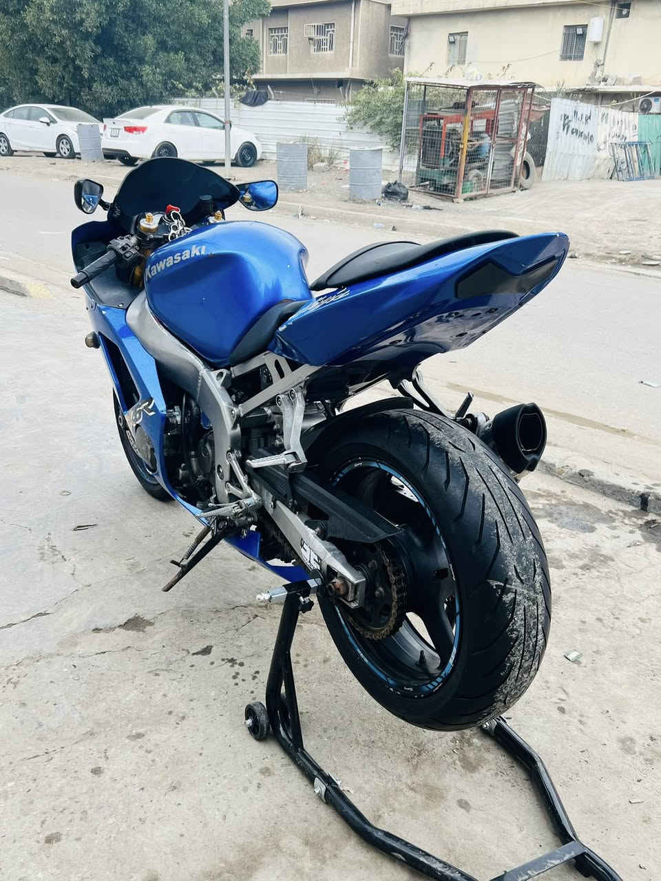 سلام عليكم كاوسكي 636 مديل 2004 دراجه مكفوله مكينه برغي ما مفتوح بيهه بيع فقط بدون مراوس شراي يجي خاص عنوان بغداد سعر 29 بيهه شي بصيط ***********
