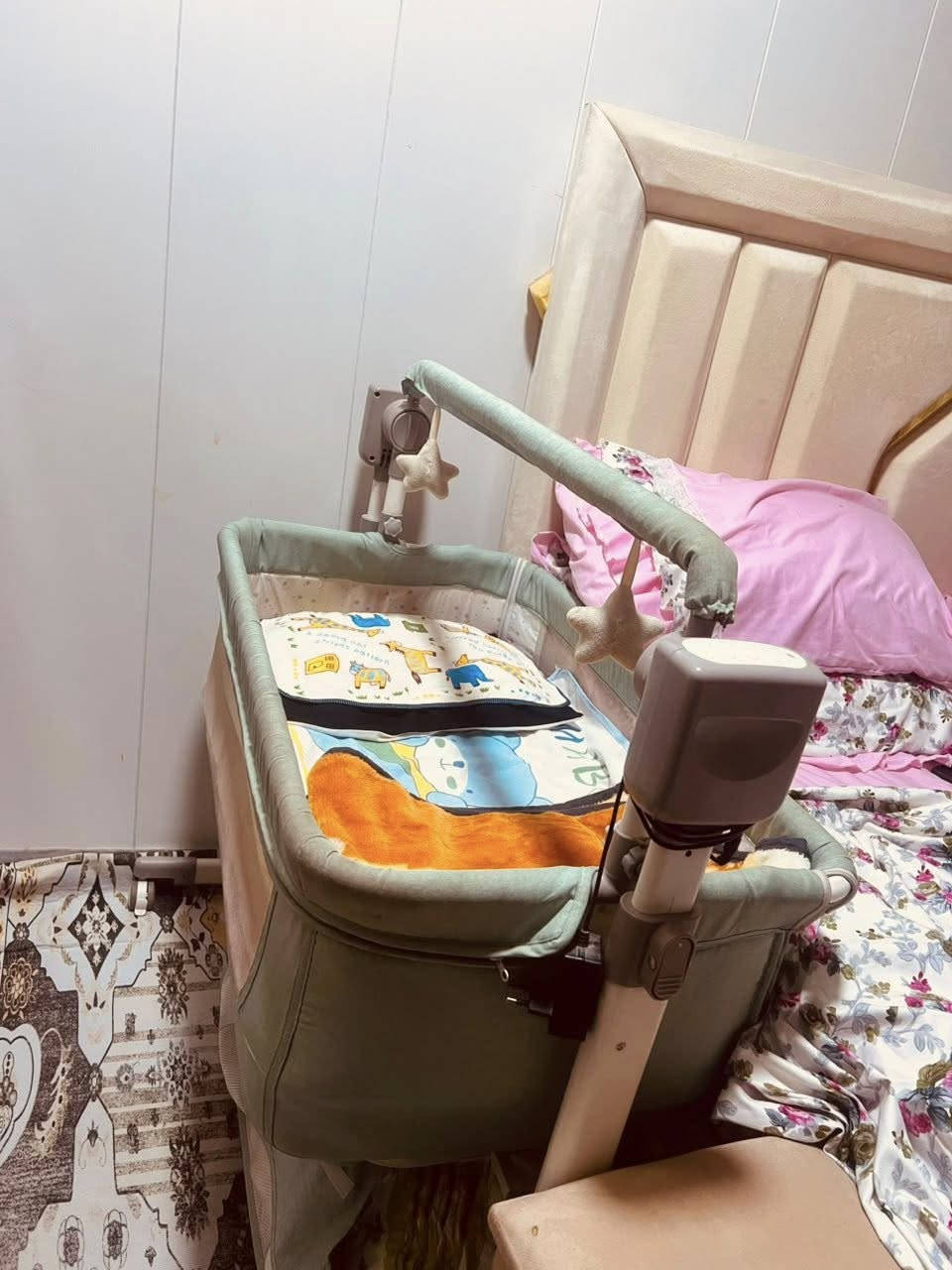 كاروك كهربائي شغال موسيقى ٣ أنواع ودرجات هز ٣مستويات مع الريموت ودوشك سبب البيع زغر عله ابني ومعندي مكان مستعمل نظيف اخو الجديد العنوان حلة الاسكان يوجد توصيل


**إذا كنت صاحب هذا الإعلان وتريد حذفه لأي سبب، رجاءا أرسل رسالة إلى الدعم الفني**
