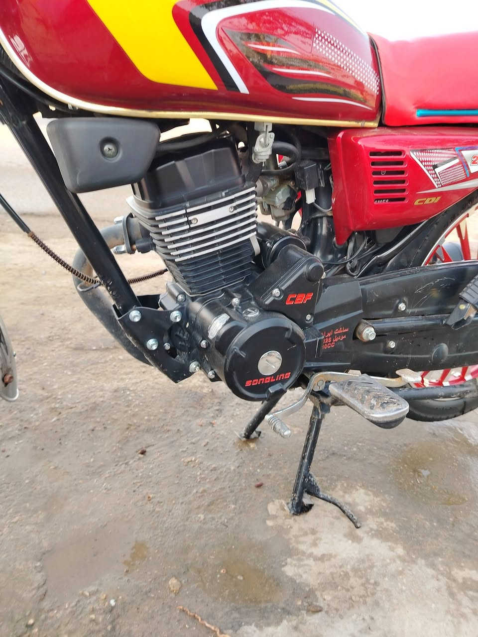 دراجه سيفان موديل ٢٦مكفوله كفاله عامه ظاغطه وزنجيل صار شهر نازله بلشارع من الوكيل محمد ابو حمره  دهن بعده ما مبدله مال شركه ماشيه ٣ الف اوراق كامله كارتونيه  سعر ٨٦٥وبيه مجال للشراي عنواني جسر خرنابات 
***********
