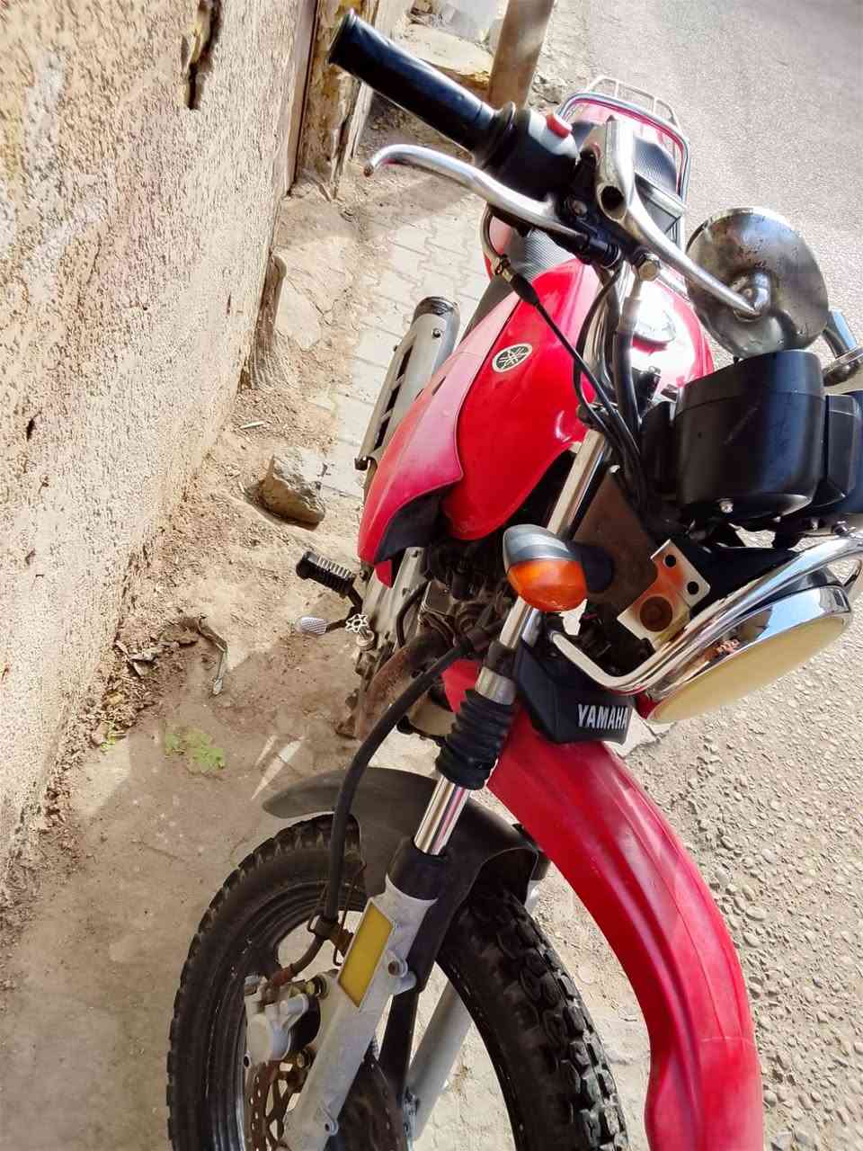 للبيع دراجه يوماها جبلي أوراق 750 وبيها مجال قليل الشراي يتصل *********** أوراق
