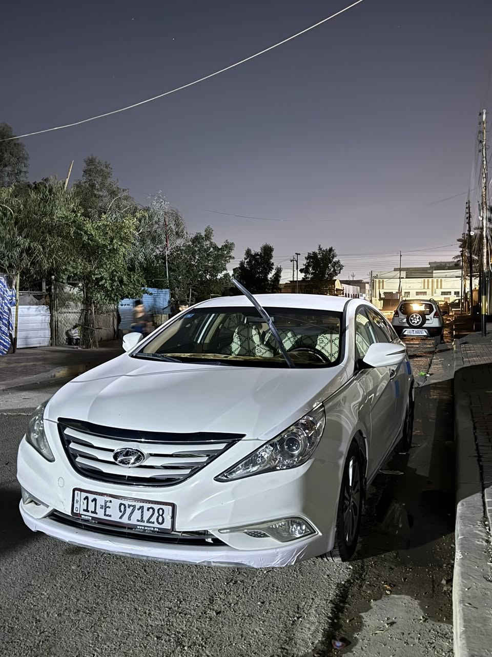 السلام عليكم سوناتا موديل2013 خليجي بيهة صبغ فقط في الجاملغ الخلفي في الصفحة اليمنة من الجاملغ  السيارة مال دولية
شفتات ستيرن 
كرسي السائق كهرباء 
داخل جلد
قطعتين تبريد 
حساس كاميرا 
مكينة 2400
السيارة جديدة ومشي حقيقي 
السعر 138
رقم الهاتف :***********
