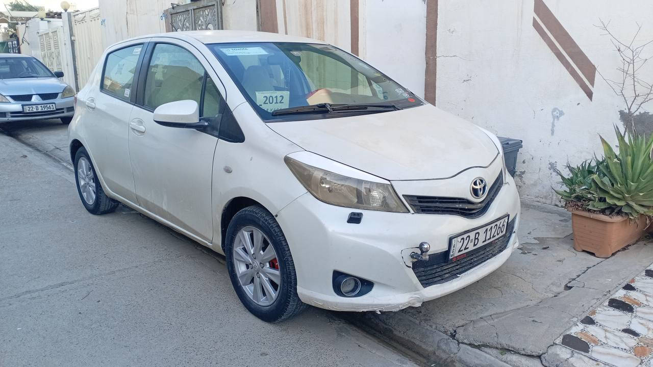 تويوتا يارس 2012 بي سبوغ بي ليدان بةس كالبونةوةي هةية بةس بةعةيب ناجيت جونكة هةمويان هةيانة.
مواصفات:جوار جام كارةباي. كيرتؤماتيك. مةكينةكةورة. ٥باليف.ويل كةب.سوكان فوليوم.... 
سعر. ٩٥ ورةقة أربيل, العراق


**إذا كنت صاحب هذا الإعلان وتريد حذفه لأي سبب، رجاءا أرسل رسالة إلى الدعم الفني**