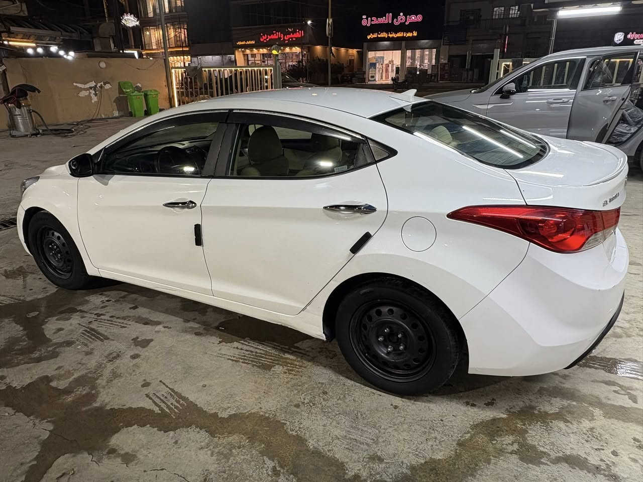 وارد امريكي محرك 1800 ضرر جاملغ وبنيد بدون دواخل رقم مميز جديد شرط التحويل السياره نظيفه وجاهزه من كلشي ماشيه 110 الف داخلها وخارجها ماشاء الله يخبل تخم تاير جديد تدفئه تبربد شغال السعر 103 قفل مكاني بعقوبه رقمي ***********
