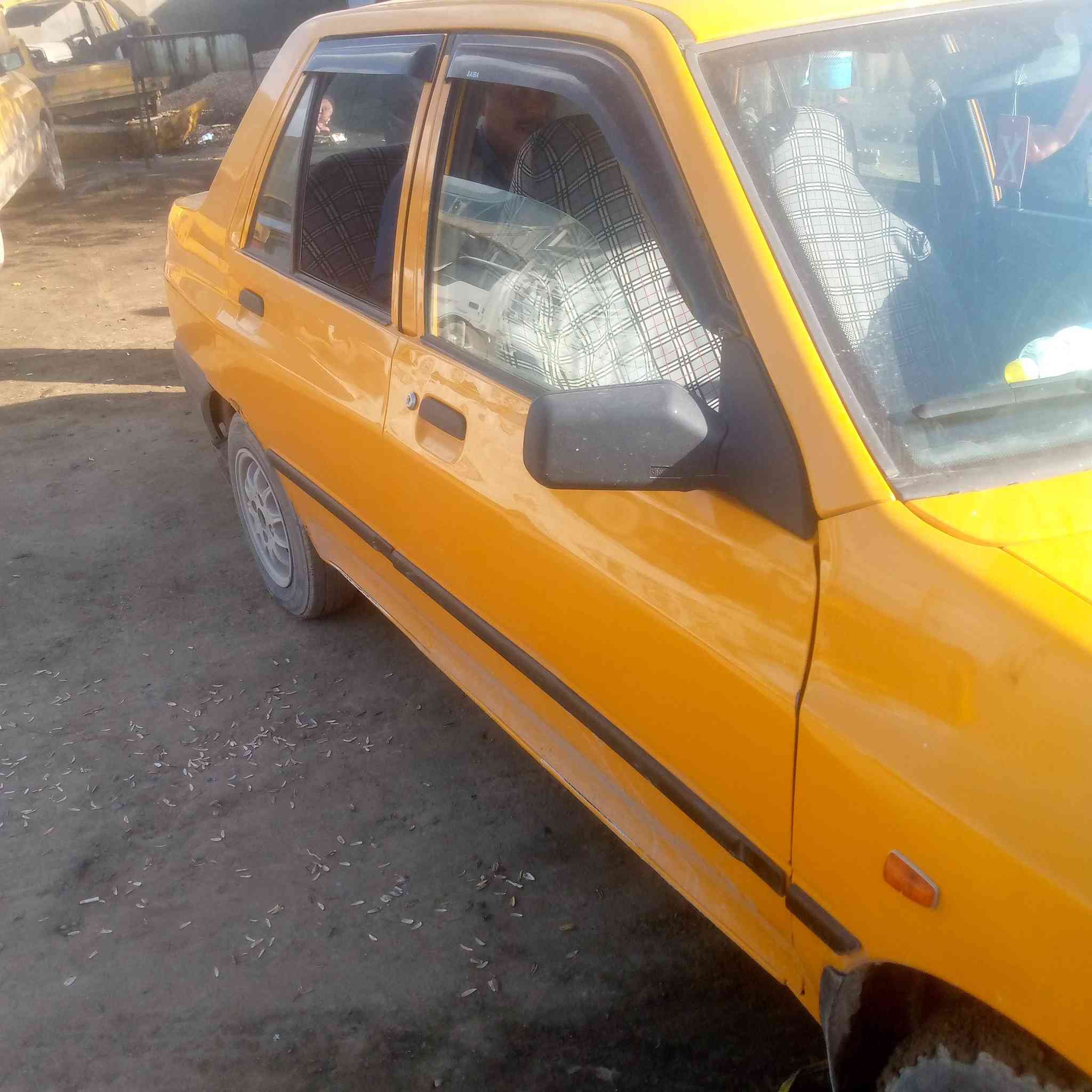 سايبه للبيع مديل 18رقم كربلاء دولي السعر 42 وبيها مجال ***********
