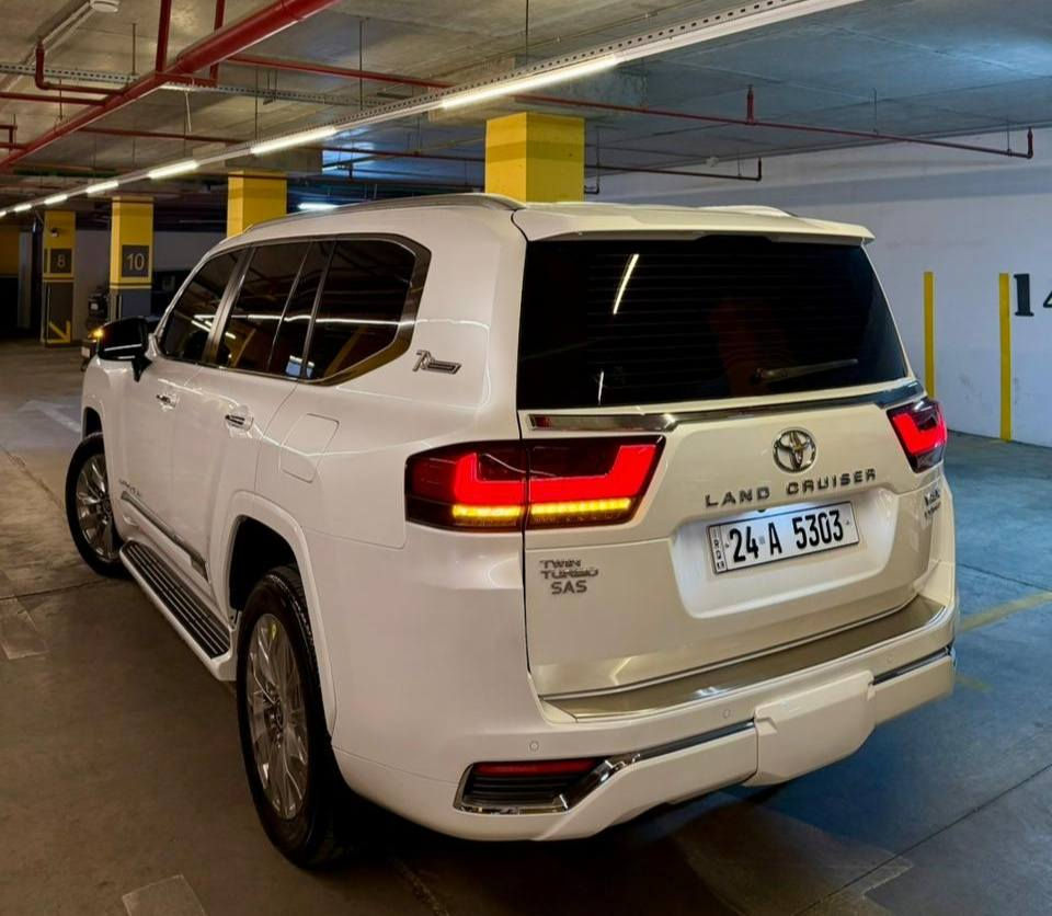 تويوتا لاندكروزر 2022 VXR توين تيربو 80 على 80 كتاب مضلل ضمان شركة جيهان جميع الأغراض بلادي موجودة عدد الكيلومترات 52 ألف كم مذكور بالفحص 46 ألف كم

💎 ســعــر ✅ ::  الــرد تلقائي📮

المواصفات
محرك 6 سلندر 3.5 لتر توين تيربو
فتحة سقف سلايد
3 شاشات
شاشات ترفيه خلفية
5 كاميرات
مقاعد جلد
مقاعد كهربائية
مقاعد أمامية تبريد
تبريد وتدفئة أمامي وخلفي
بصمة أبواب
صندوق كهربائي
مصابيح LED وزينون
7 ركاب
شحن وايرلس
حساسات أمامية وخلفية
قياس الجنط 20 إنج
مكفولة كفالة عامة من الدعامية إلى الدعامية
بدون صبغ بدون بارد بدون رصعات بدون حتى شخط
الدعاميات بدون صبغ رمل مابي اللحية بدون صبغ والباقي كله بشرط
المحرك والجير بشرط ولم يفتحا
السيارة نظيفة جدًا وكل شيء على بلد الوك
سنوية زنكة مدفوعة لغاية 2029
السنوية باسمي بشرط التحويل والخرامة
السيارة لا تحتاج أي صرف
نفسي يوم تحويل ووكالة حاضر
رقم شمالي

رقم صاحب السيارة 
0770 600 0330
