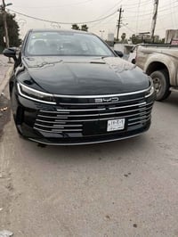 بي واي دي دستروير • ٢٠٢٥ • شاشة دوّارة