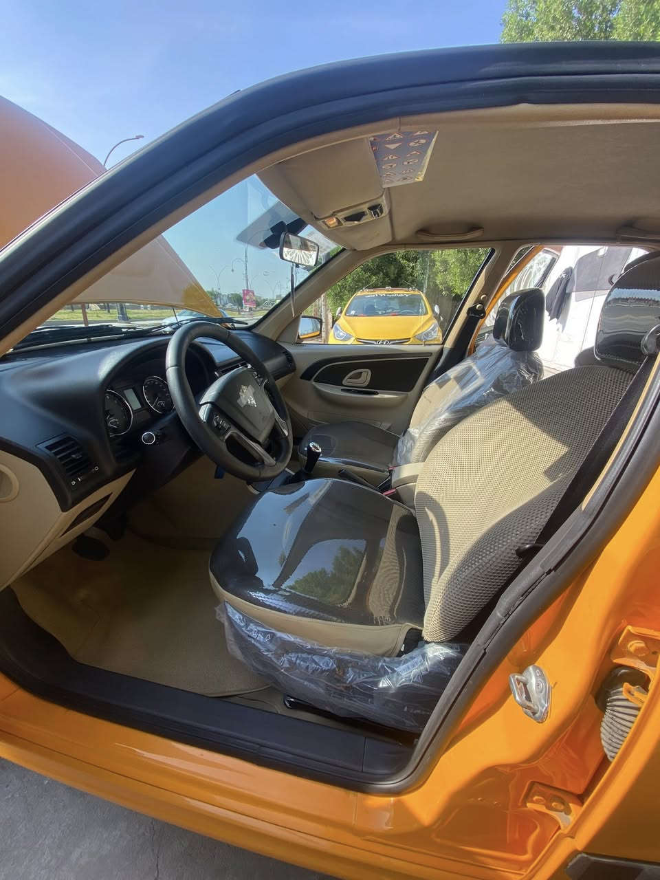 السلام عليكم بيجو بارس موديل 24 كفالة عامه من كلشي منضومه غاز ام 60 حره تحويل ثاني يوم دوشمه عامه السعر 84 وبيه مجال حك جيتك العنوان واسط الكوت مركز آلمدينه مامتواجد عل نت الرقم ***********
