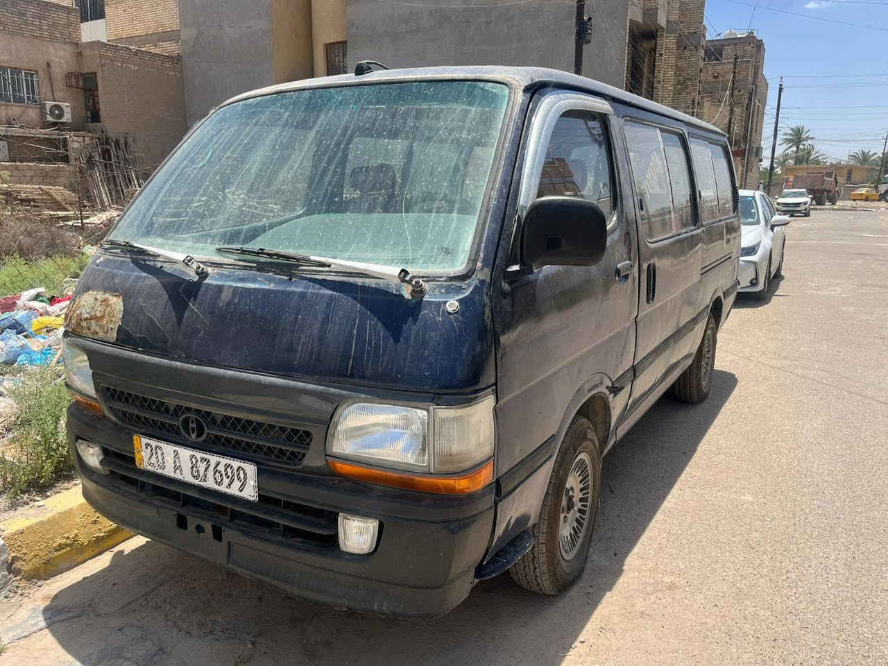 السلام عليكم تيوتا هايسه موديل 93 كير مكينه حداديه كفاله السعر 45ورقه وبيه مجال شي بسيط الاستفسار على الرقم ***********
