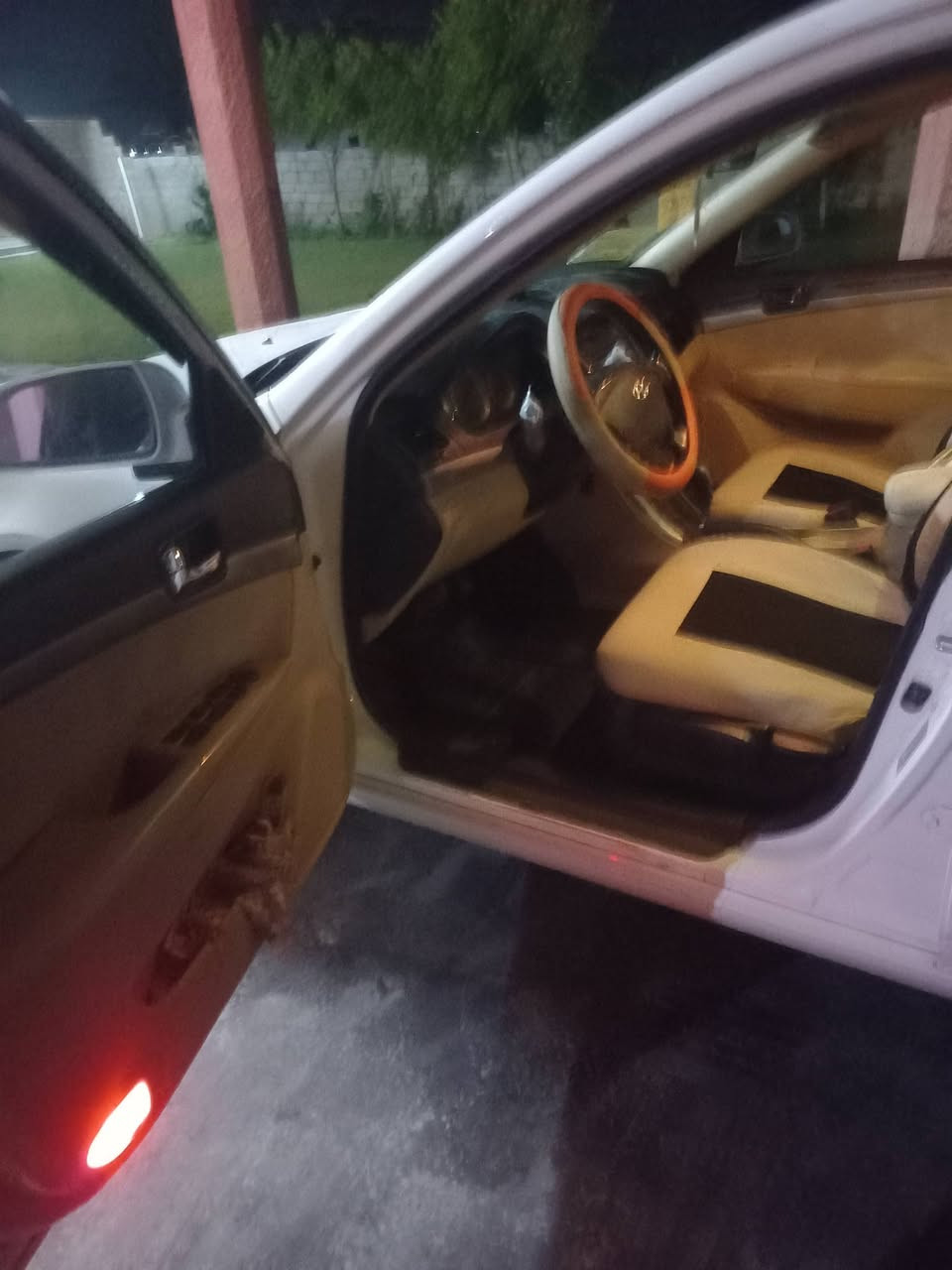 سوناته خليجي محرك 200 دوش محرك جديد كير صدر جديد تبريد حداديه تخم تاير بيه جاملغ وباب رش بدون دواخل مكان السياره بغداد ابي غريب خان ضاري ***********
