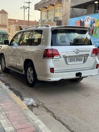 وبركاته TOYOTA LAND CRUIOCER GXR مكينه VVTI 4000ccv6 شاشه فتحة سقف تحك...