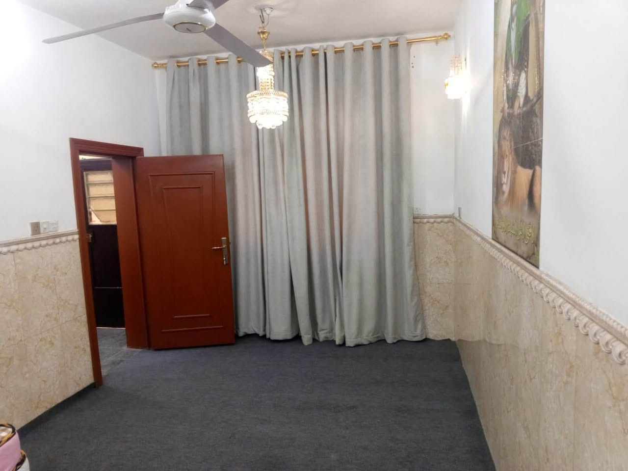 توجد شقه للايجار اليومي والاسبوعي
كربلاء/باب قبلة الامام الحسين (ع)

0 771 486 8482
