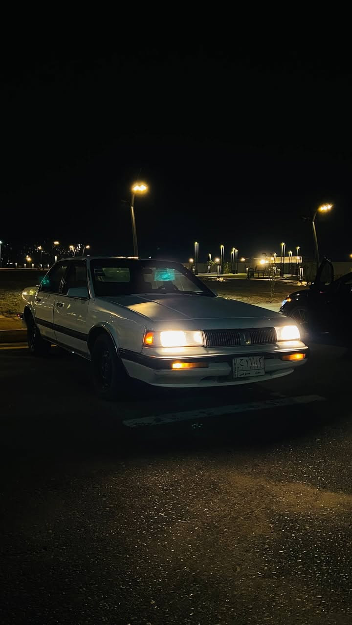 اولدز موديل 1990
رقيم بغداد 
كير مكينه مكفولات 
سنويه ل27
تخم تاير 
سعر 33 وبيه مجال 
دوانية فرات شارع صب 
***********
