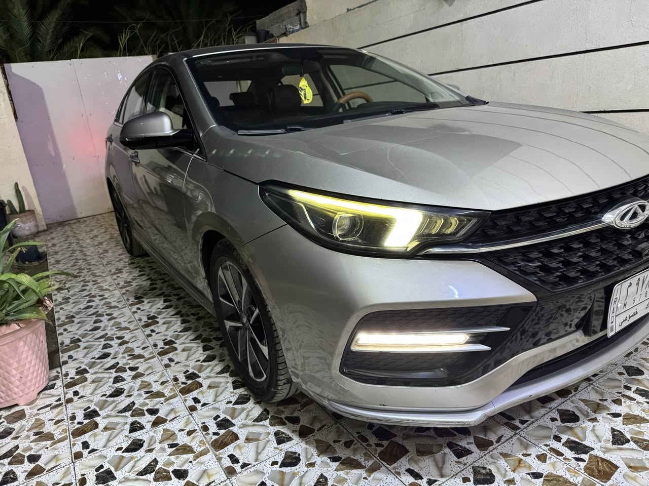 سلام عليكم اريزو 2020 ماشيه 63 فول الفول اعلى فئه بلشيري مستعجل على بيعته باقيله سنه ونص صير حره اسويلك وكاله عامه بكانه بغداد بيه صبغ بحافت الباب فقط دحجه بل صندوك بينه بل صور السعر 78$ ماكو هيج سعر بل اريزو سياره 4 كامرات سعر قفل سياره جديده بكانه بغداد هاتف 
***********
