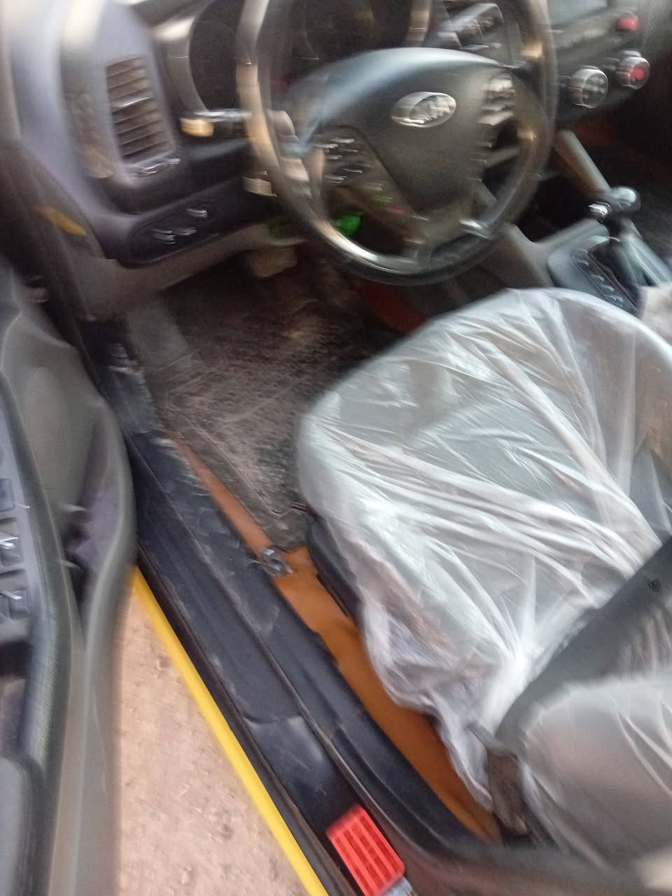 فورتي موديل ٢٠١٤ حادث قبغ جنطه مبدل بدون دواخل مكينه جيتي السعر ٨٢ورقه مكاني الحريه الاتصال ***********
