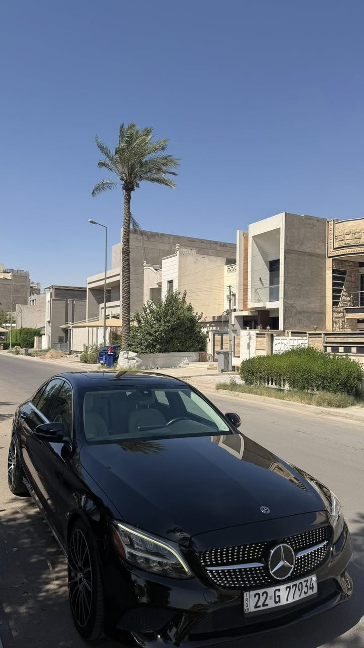 السلام عليكم
مارسدس c300  2021كلين تايتل 

فورمتك فول فول مواصفات 

بصمة 

ترحيب 

شاشة كبيرة

عدادات دجتل 

داخل ابيض 

رادارات امامي خلفي جانبي 

نقطة عمياء 

جنطة كهرباء 

فتحة 

وباقي مواصفات 

سيارة كلين تايتلل بدون قارد بدون صبغ بدون كلشي مكفولة كفالة عامة

مكاني بغداد اليرموك 

***********
