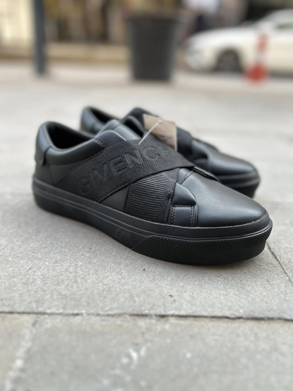 🔥NEW 🔥

ستايل جديد من جيڤنجي 
ماستر كوالتي 

متوفر بقياسات 40-41-42-43-44-45

خدمة التوصيل داخل بغداد 4,000
ولكافة المحافظات 5,000 فقط

للطلب راسلونا عالخاص او من خلال رقم الواتساب👇🏻
  ☎️ ***********
