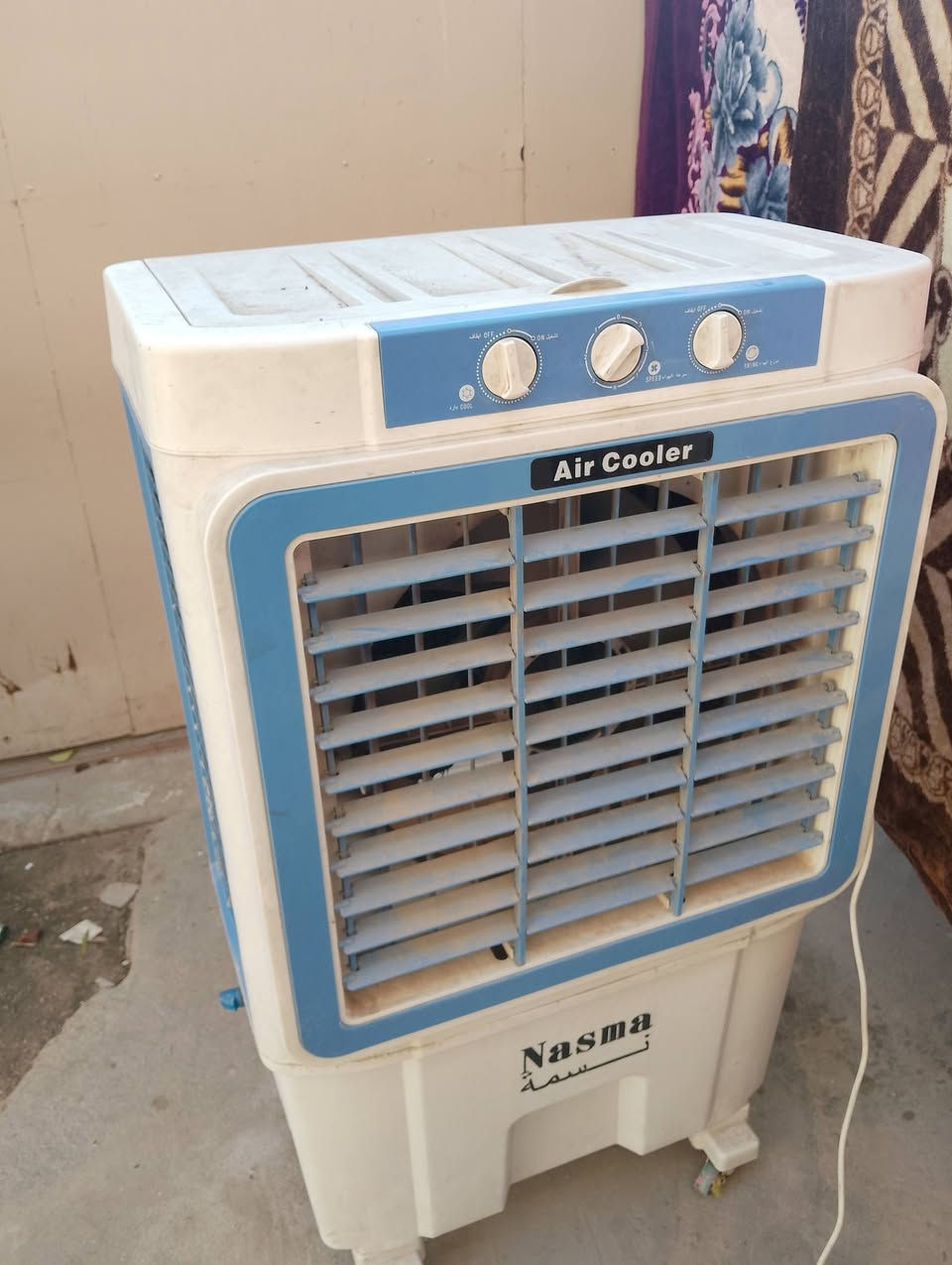 كومفيره جدا نضيفه وشغاله بس متروكه السعر 50 قفللللللل *********** واتس
