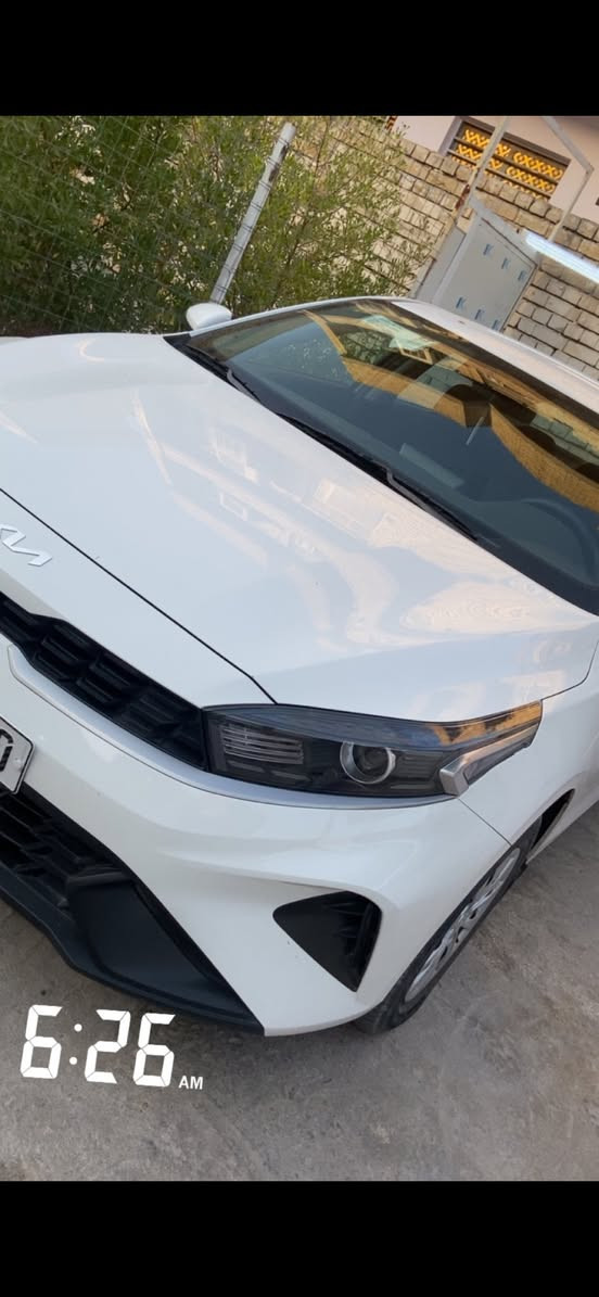 كيا سيراتو 2024 خليجي
ماشية  40.000 km محرك 2000 دوش
السيارة مكفولة كفالة عامه شرط الفحص والسونار 
شاشة ابل كاربلاي واندرويد والمواصفات الباقية الاعتيادية السيارة جديدة وبأسمي تحويل ثاني يوم 
السعر / 175$
*********** مكاني بغداد
